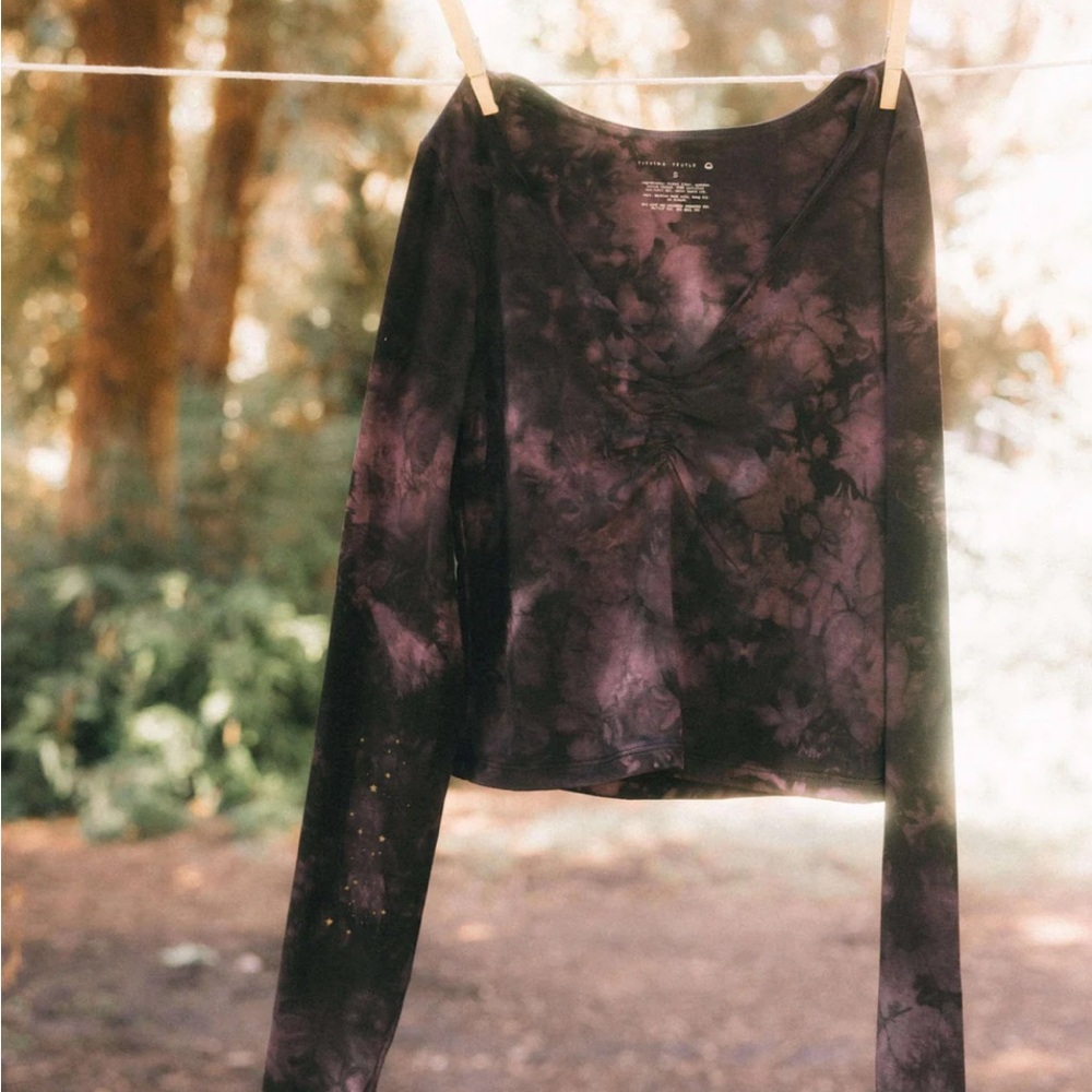 Otherworld Gather Thumbhole Top